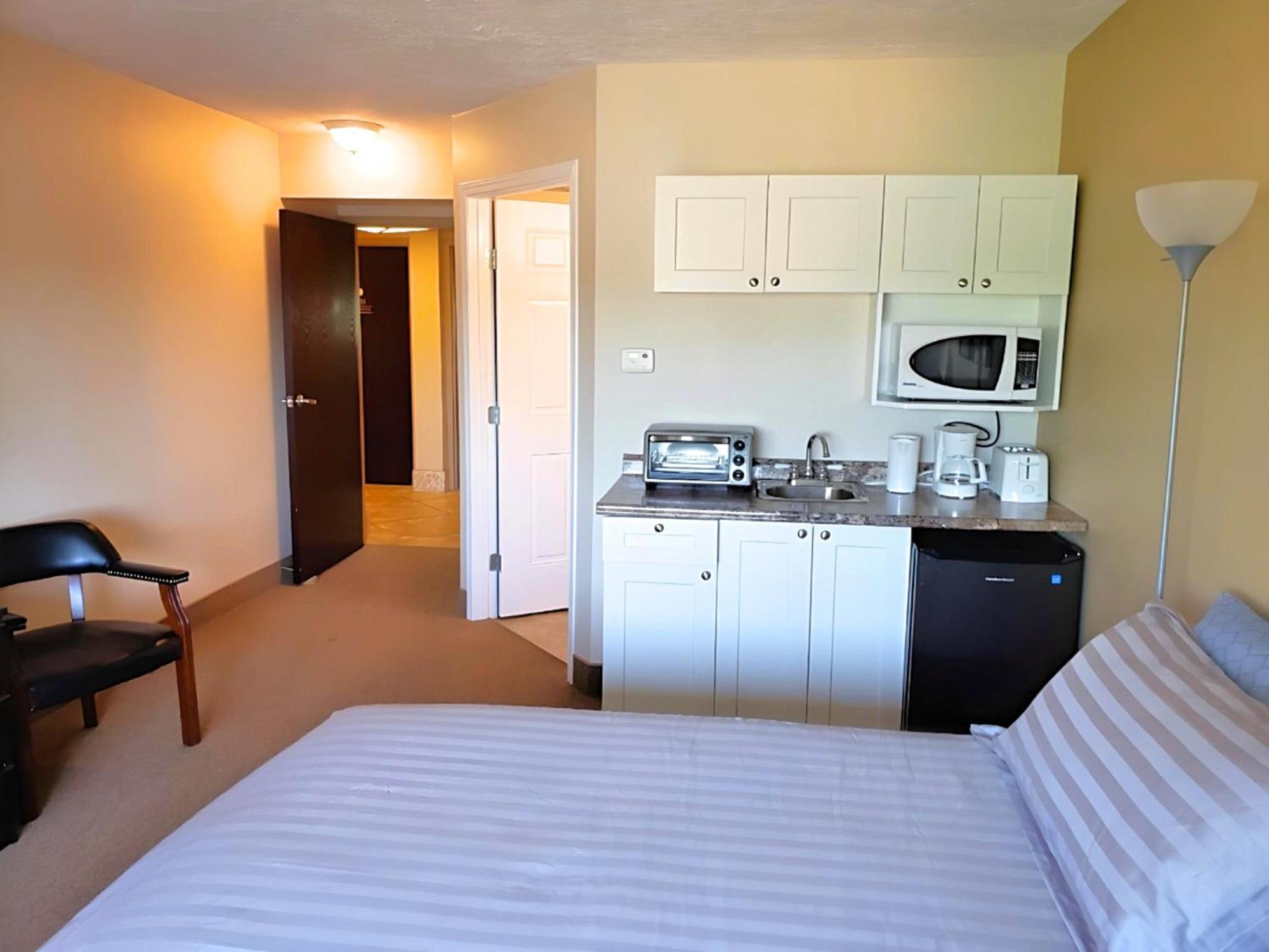 The Medicine Hat Villa Exterior photo